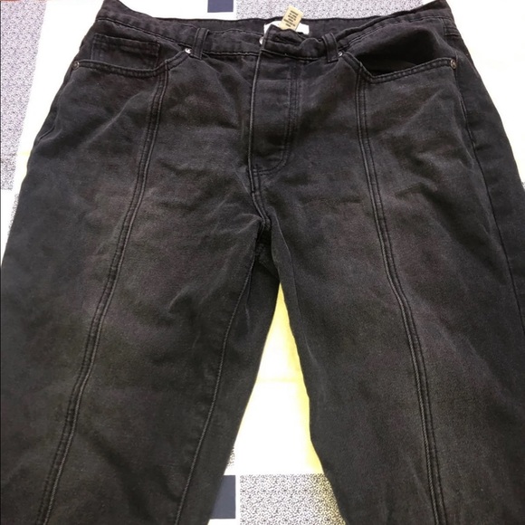Forever 21 Denim Boyfriend Jeans - Picture 2 of 4